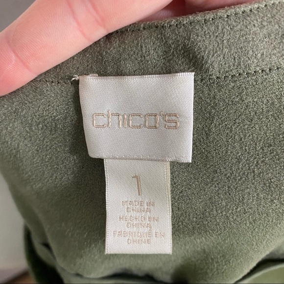 Chico’s Laser Cut Faux Leather Vest Sz 1 Medium Green No Closure - Picture 10 of 10